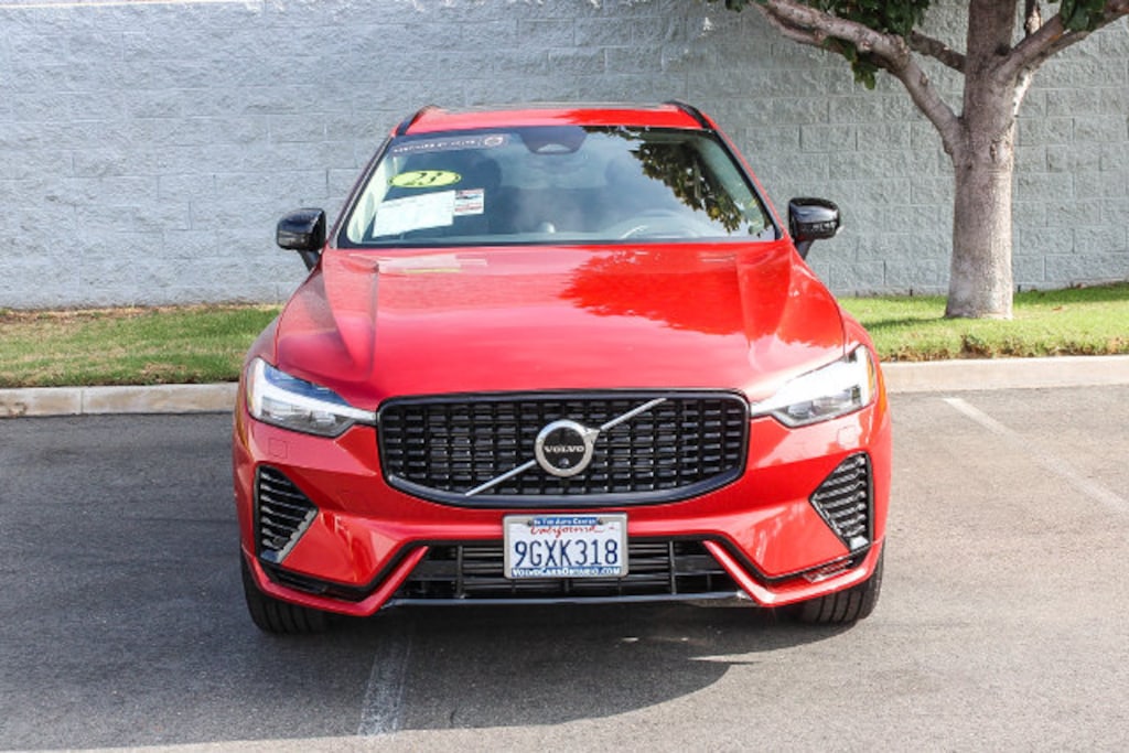 Certified 2023 Volvo XC60 Recharge Plug-In Hybrid Ultimate SUV
