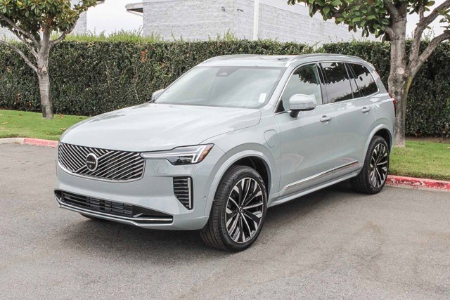 New 2026 Volvo XC90 plug-in hybrid T8 Ultra 7-Seater SUV