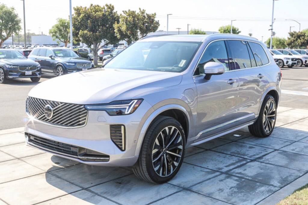 New 2026 Volvo XC90 plug-in hybrid T8 Ultra 7-Seater SUV