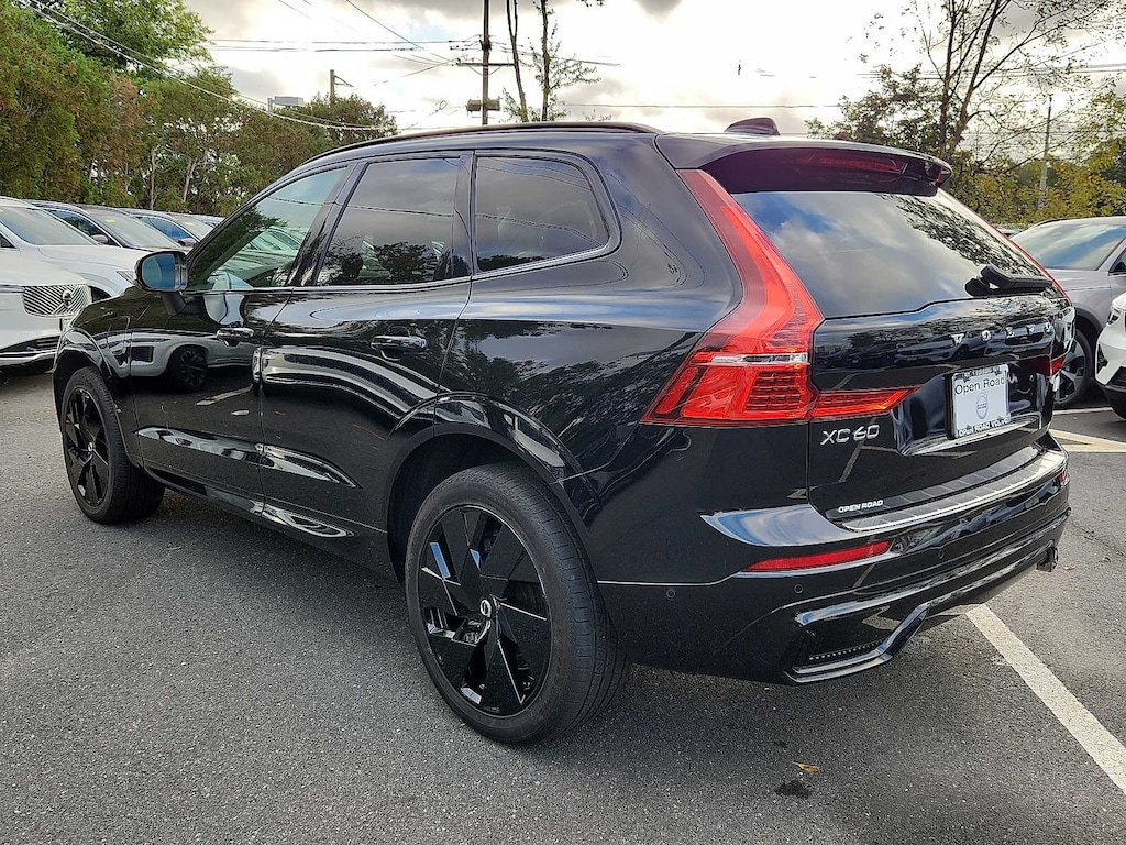 Certified 2024 Volvo XC60 Recharge Plug-In Hybrid Plus Dark Theme T8 eAWD PHEV