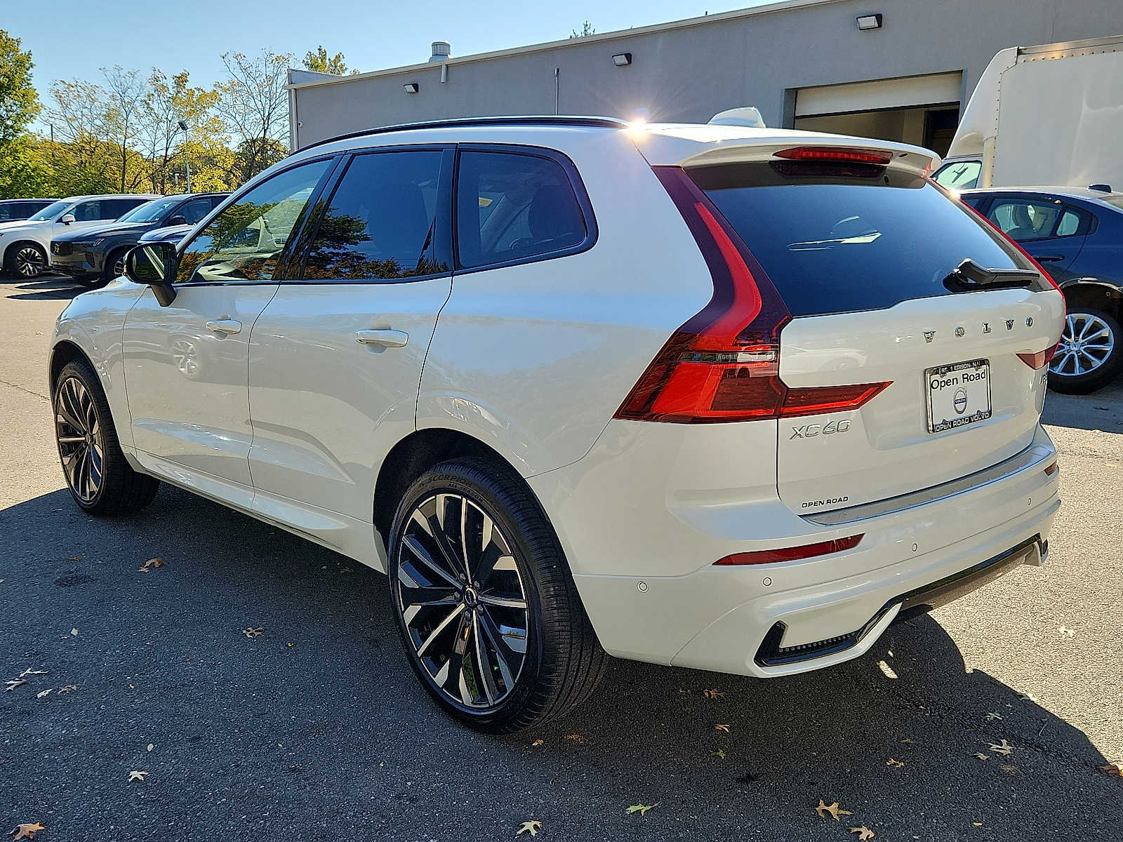 Used 2027 Volvo XC60 B5 Ultra SUV