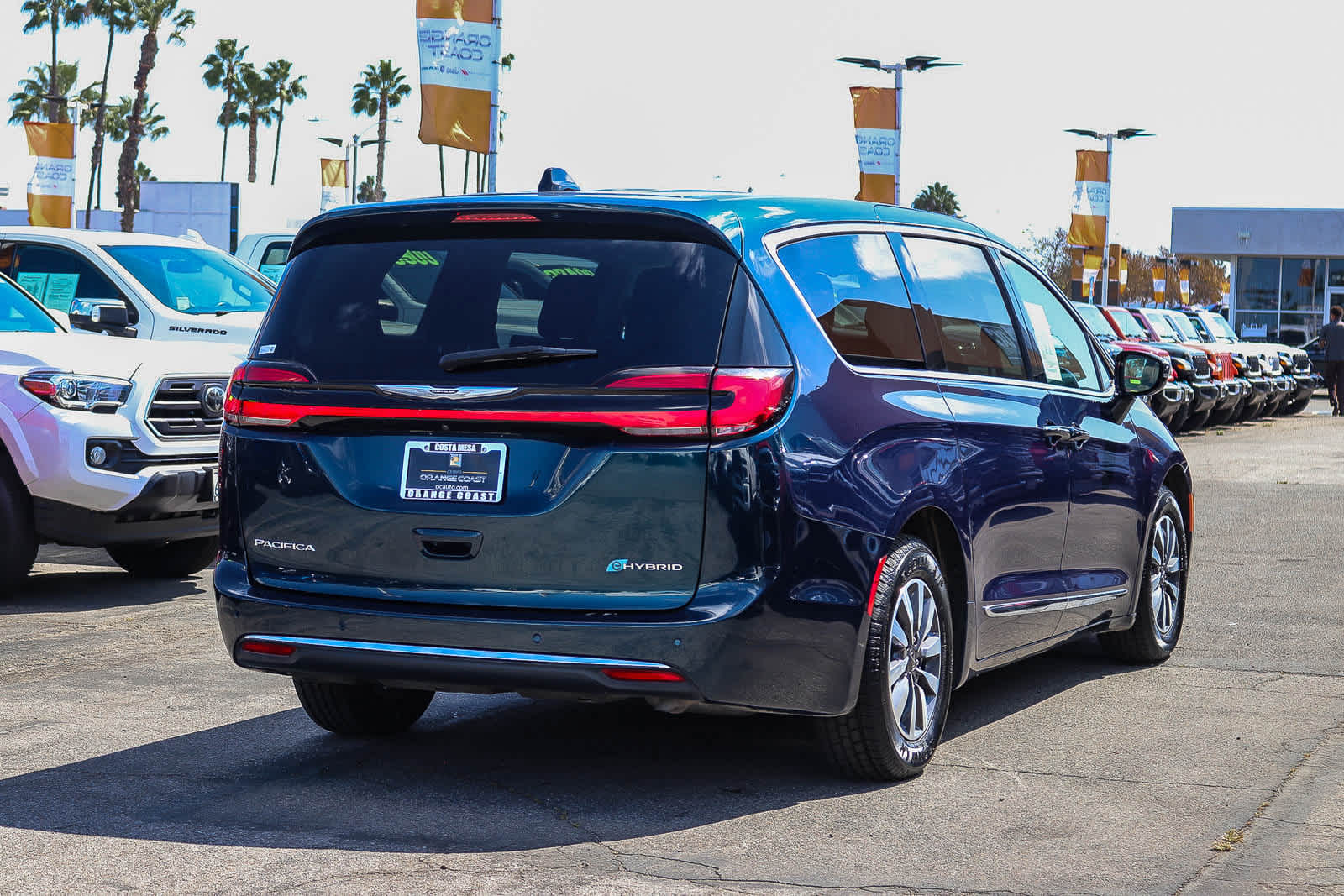 2023 Chrysler Pacifica Hybrid