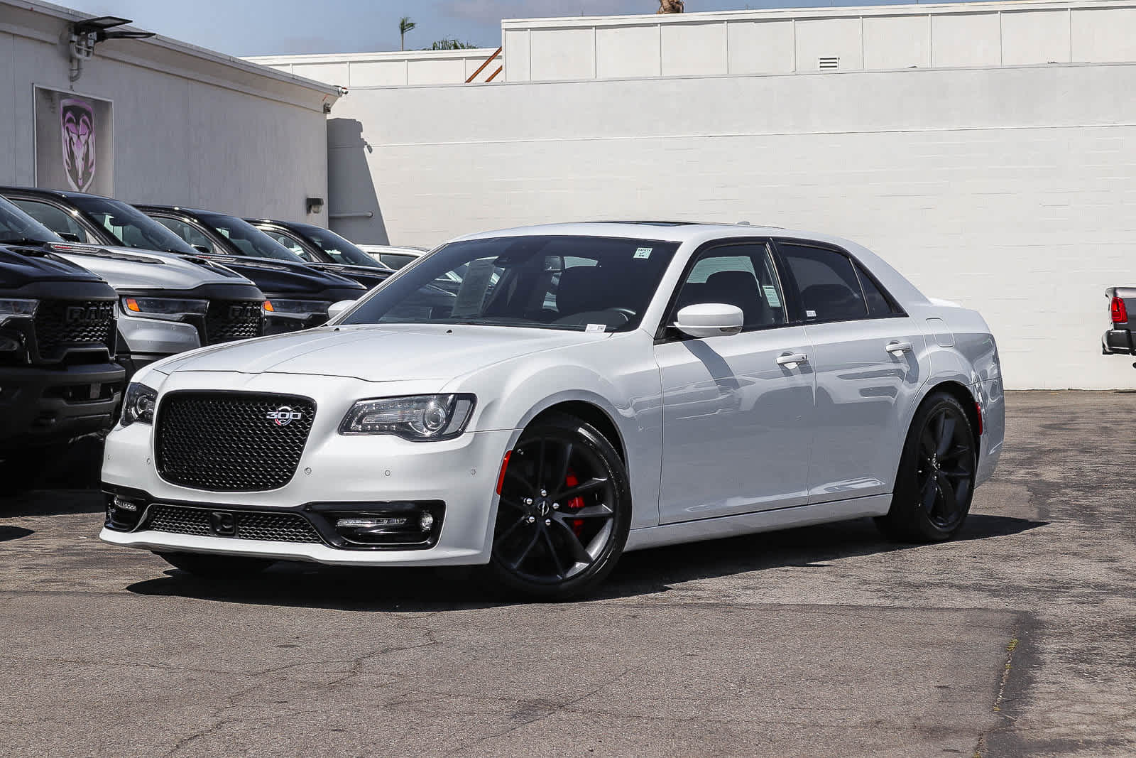 2023 Chrysler 300