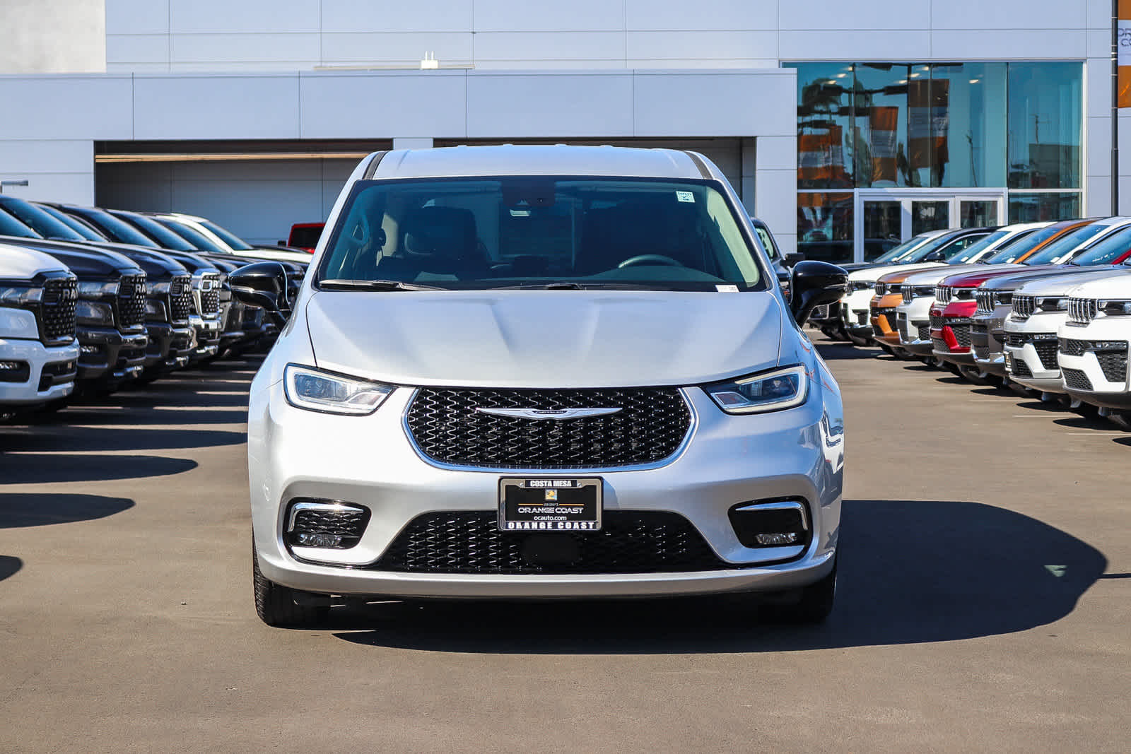 2024 Chrysler Pacifica PHEV