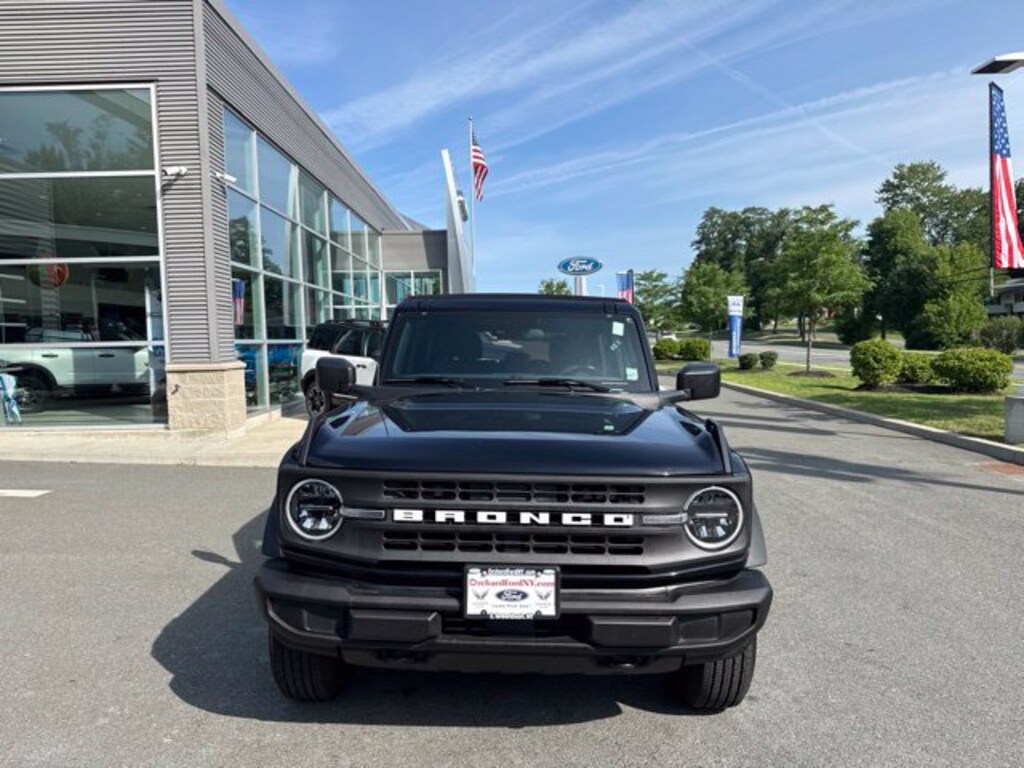 New 2025 Ford Bronco Base SUV