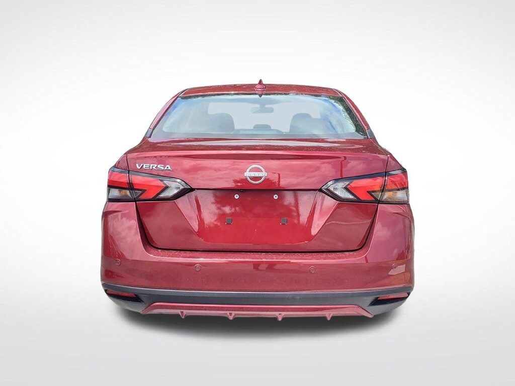 Certified 2025 Nissan Versa 1.6 SV Sedan