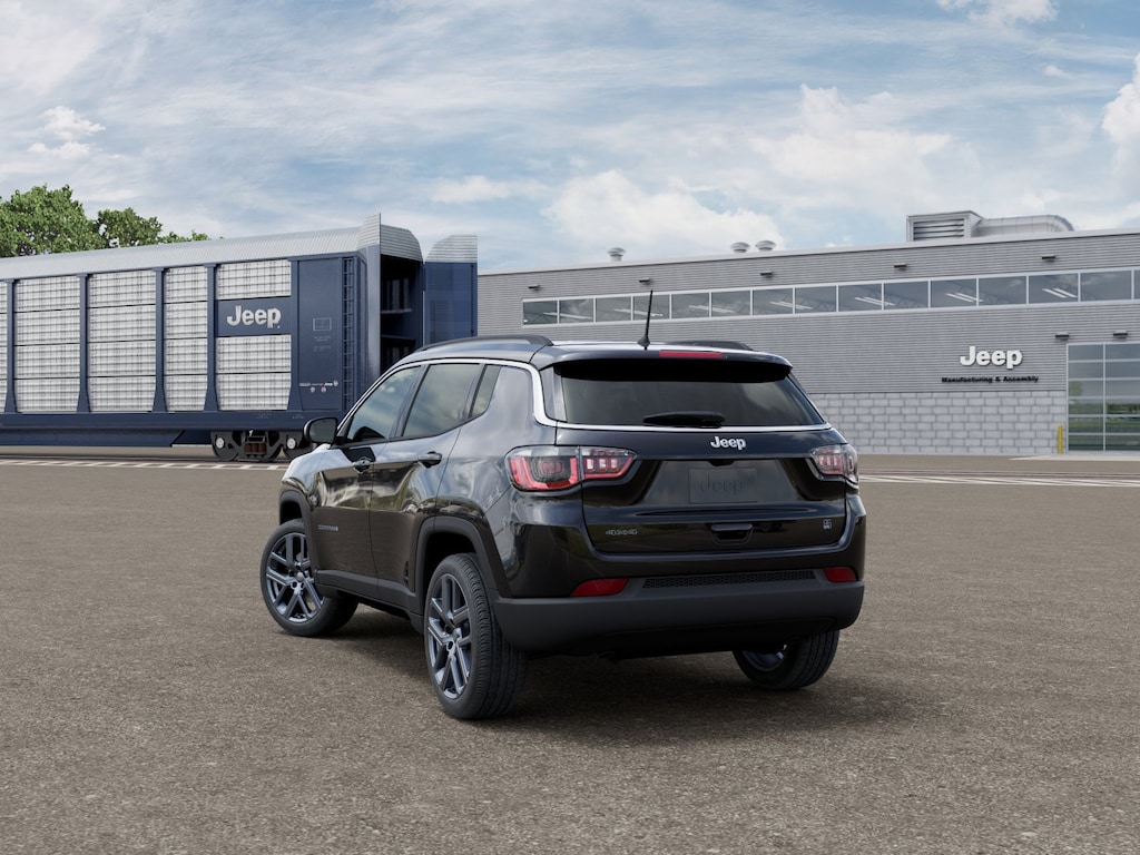 New 2026 Jeep Compass Latitude Sport Utility