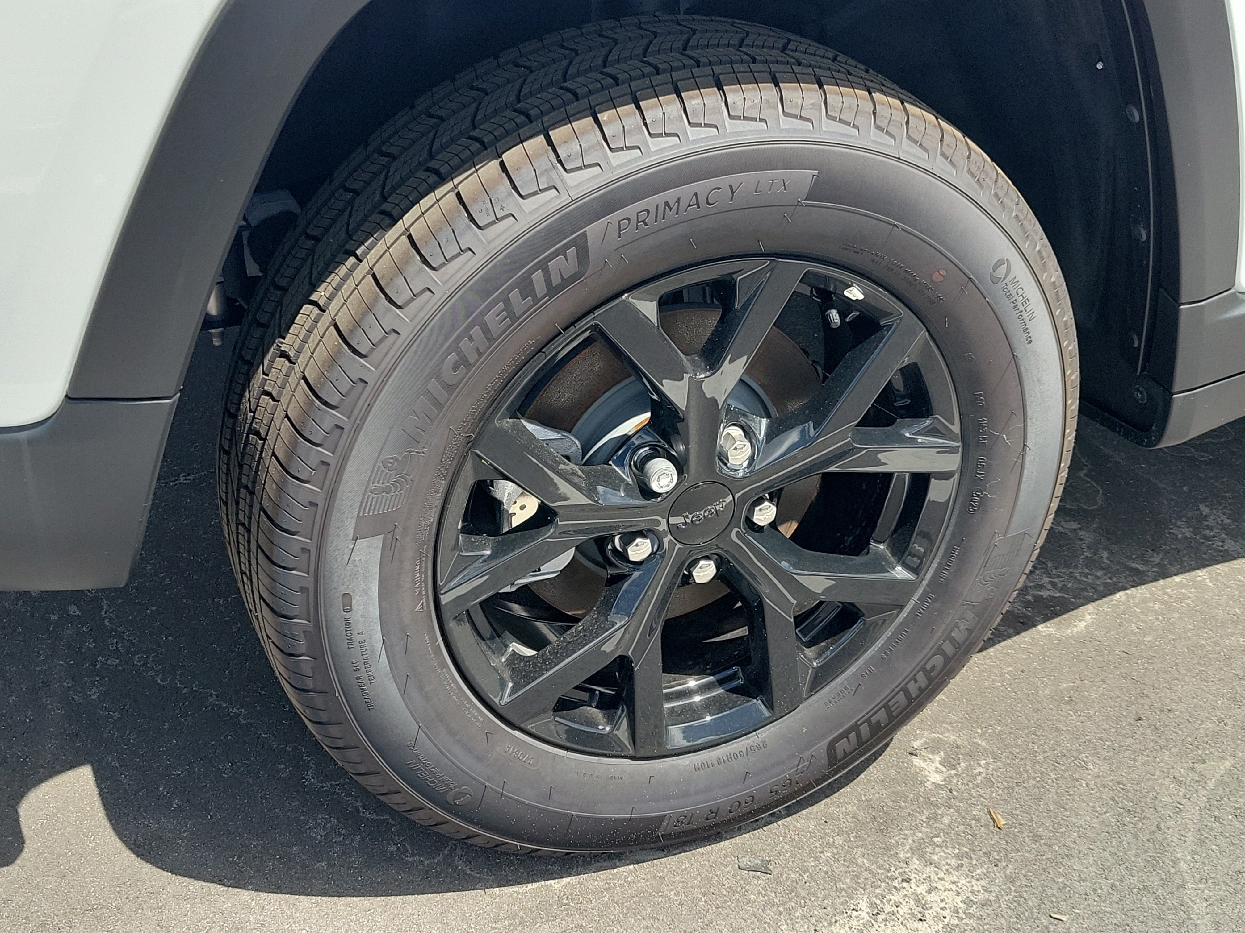 New 2026 Jeep Grand Cherokee Altitude Sport Utility