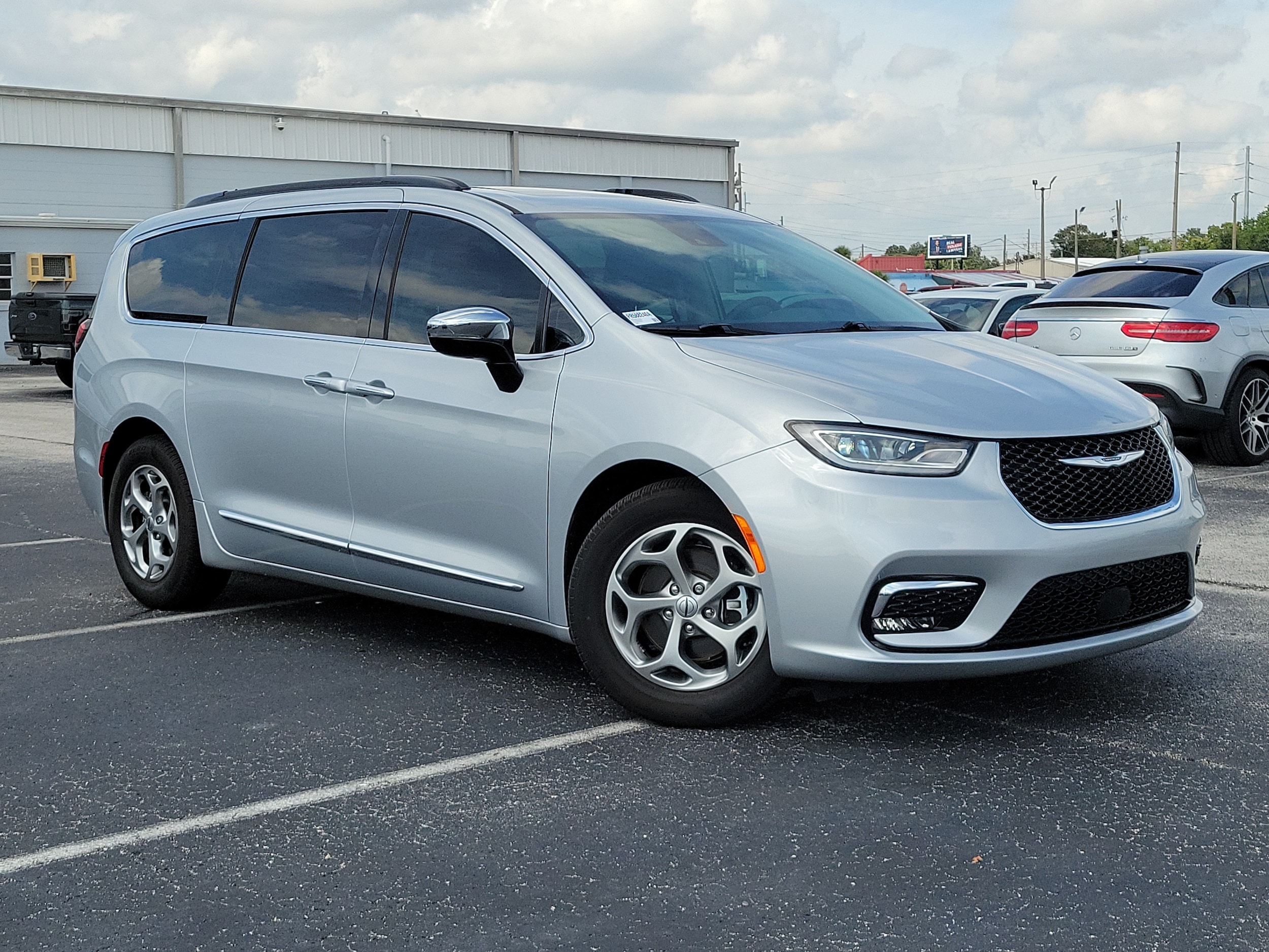 2023 Chrysler Pacifica Limited