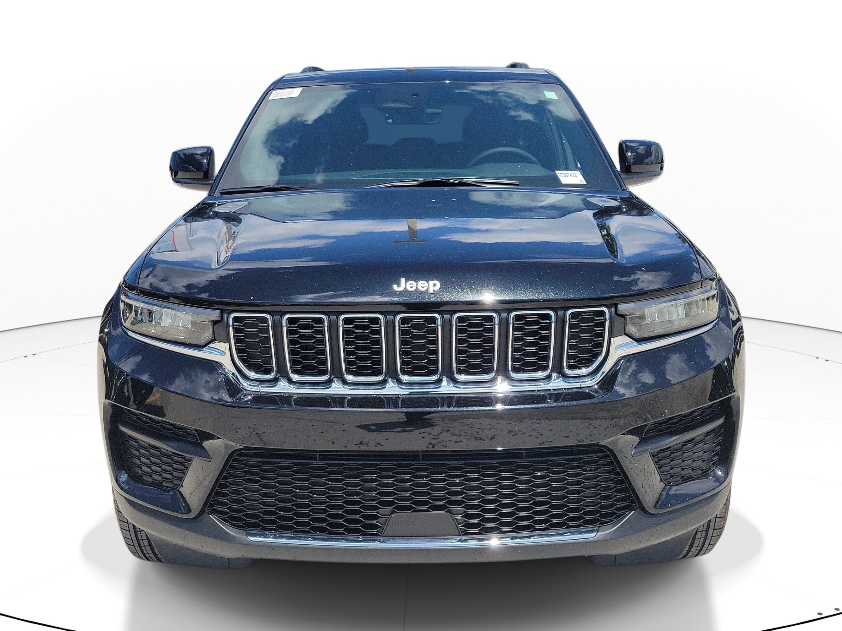 New 2026 Jeep Grand Cherokee Laredo X Sport Utility