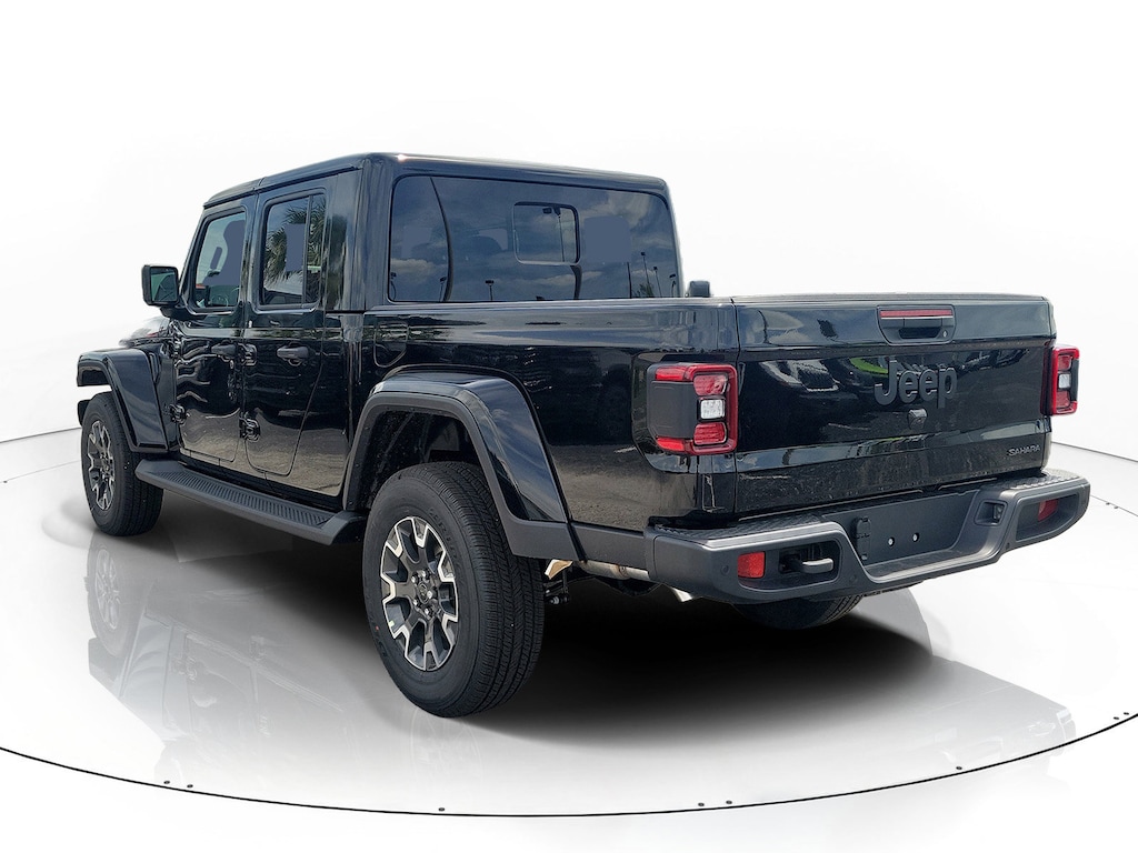 New 2026 Jeep Gladiator Sahara Pickup