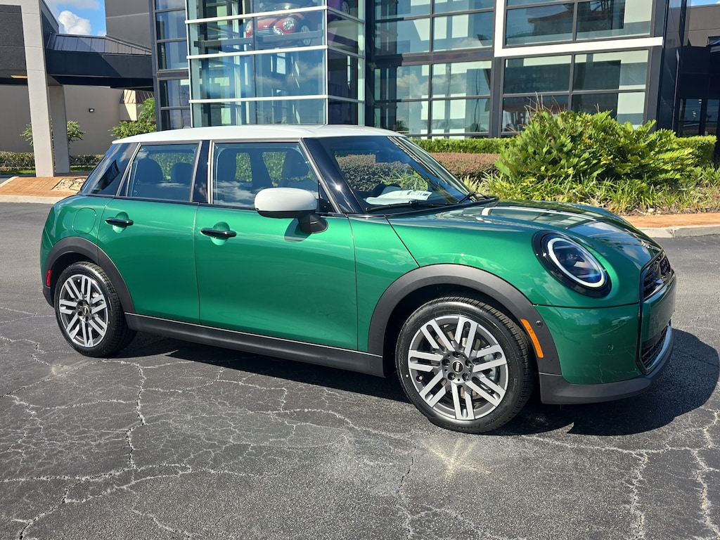 New 2027 MINI 4 Door Signature Plus Hatchback