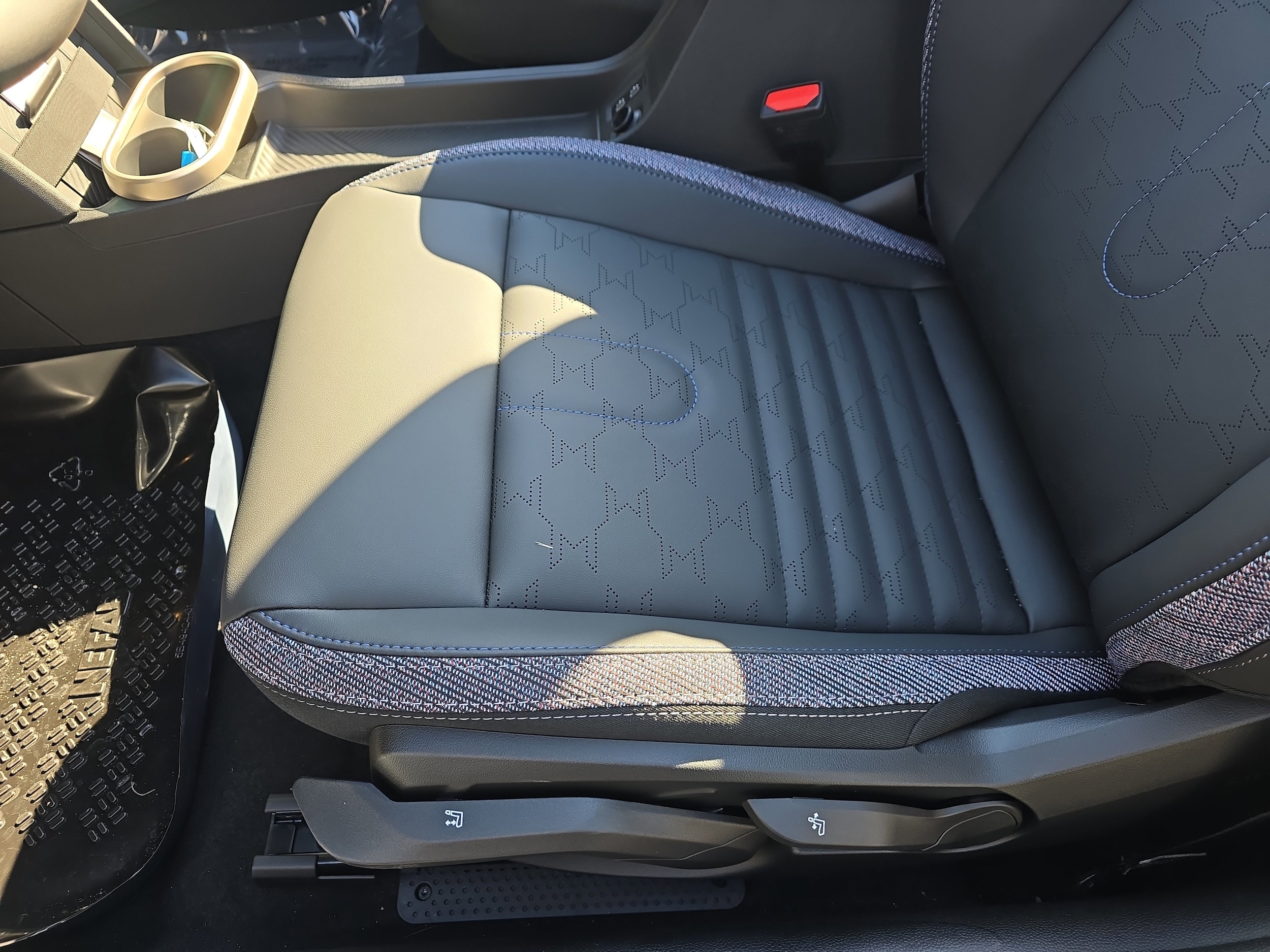 2026 MINI Convertible S - Photo 11