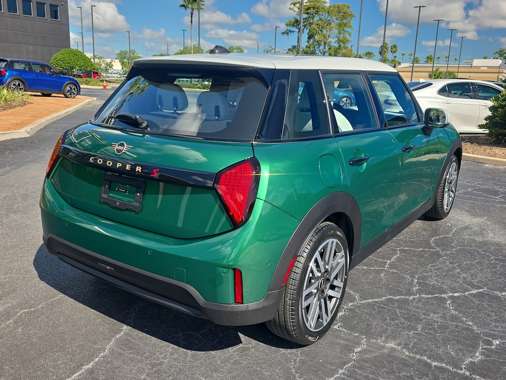 New 2027 MINI 4 Door Signature Plus Hatchback