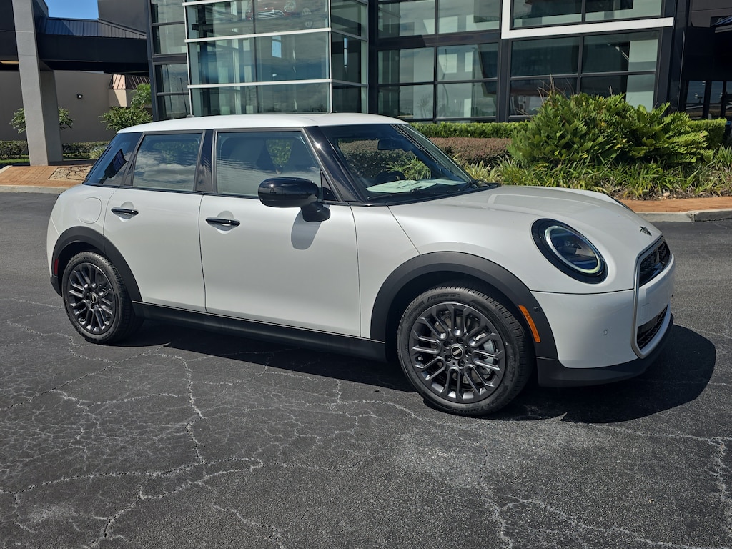 New 2027 MINI 4 Door Signature Plus Hatchback