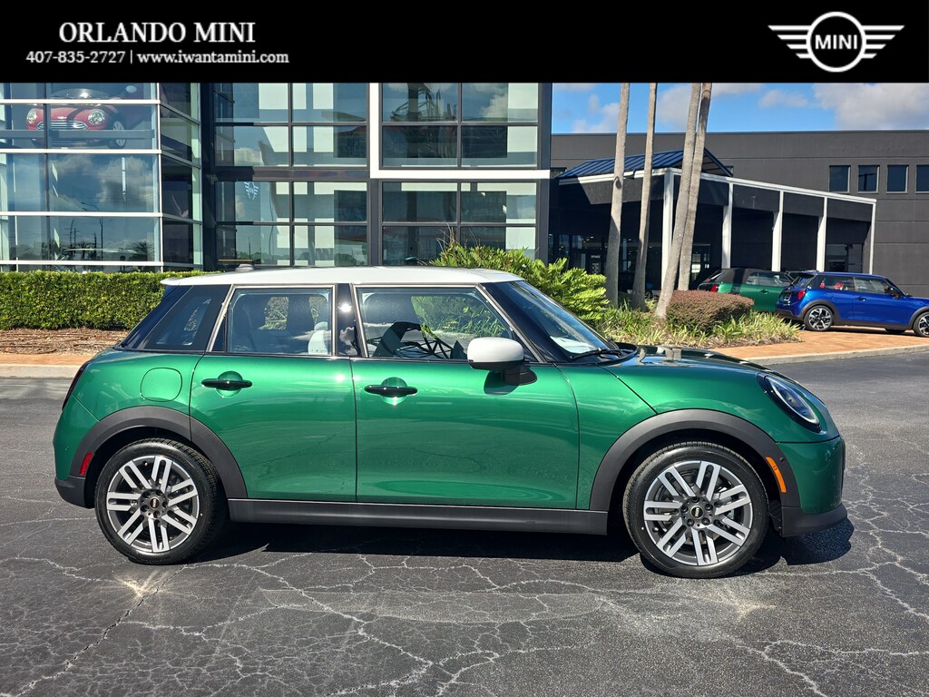 New 2027 MINI 4 Door Signature Plus Hatchback