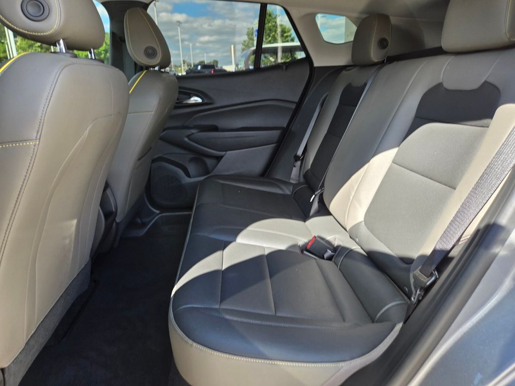 2025 Chevrolet Trax Activ - Photo 15