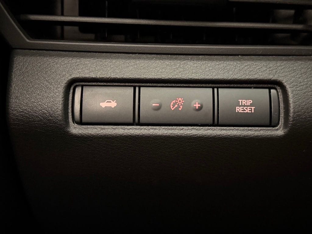 2025 Nissan Altima SV - Photo 39