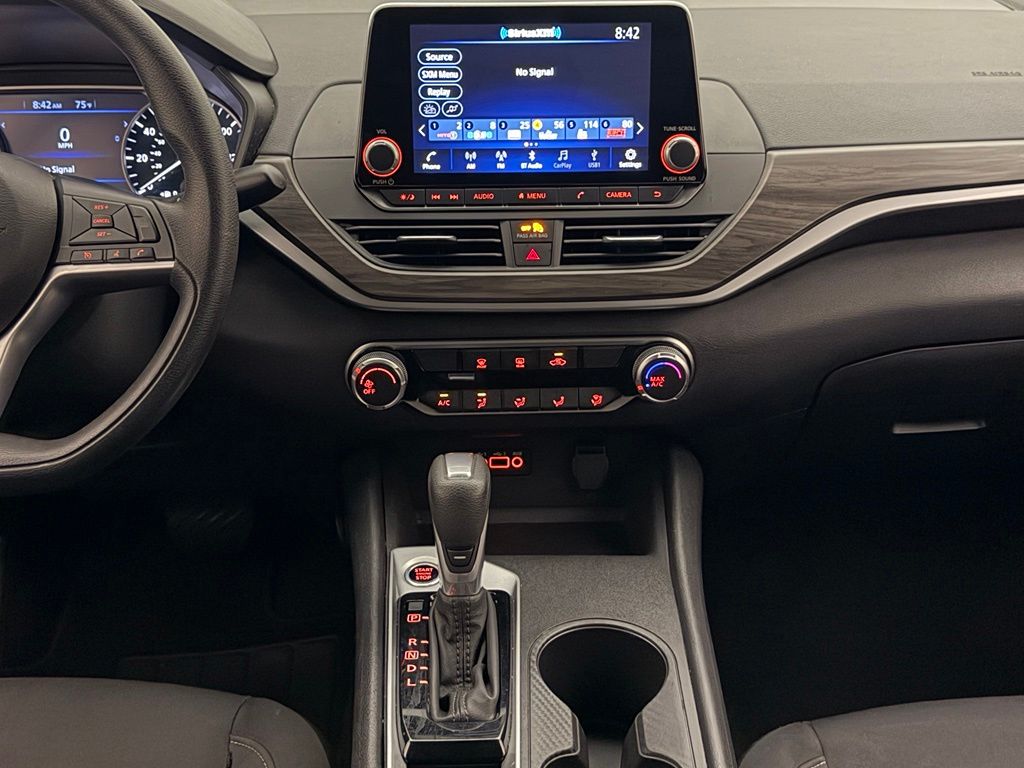 2025 Nissan Altima SV - Photo 29