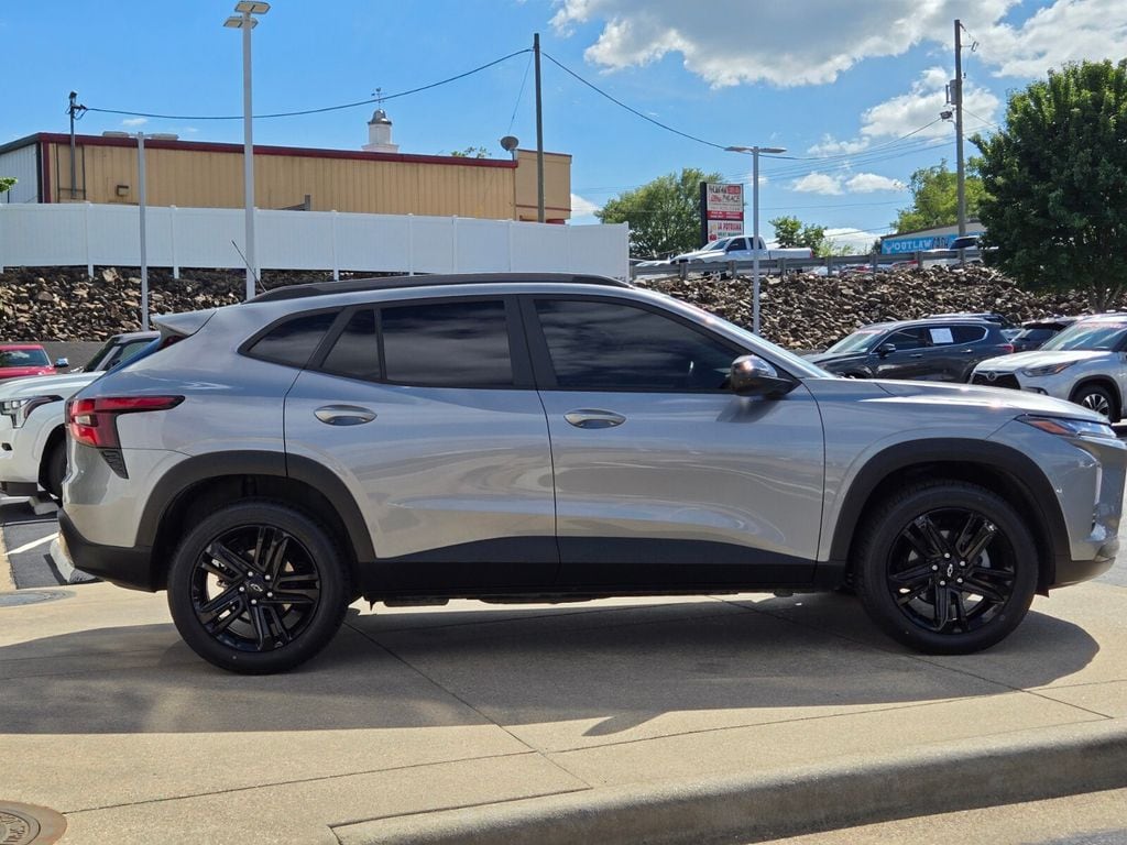 2025 Chevrolet Trax Activ - Photo 7