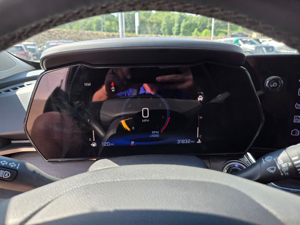 2025 Chevrolet Trax Activ - Photo 32