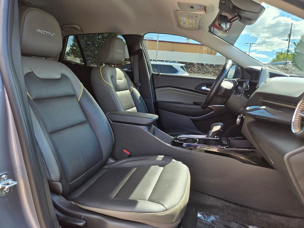 2025 Chevrolet Trax Activ - Photo 22