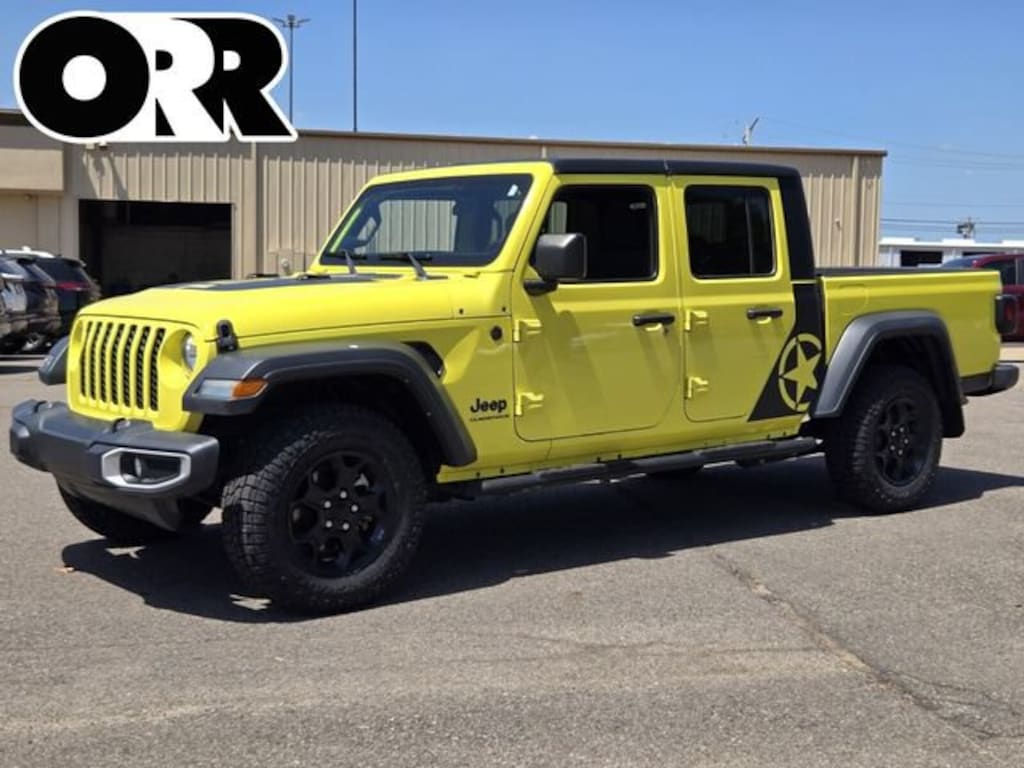 Used 2023 Jeep Gladiator Sport Truck Crew Cab