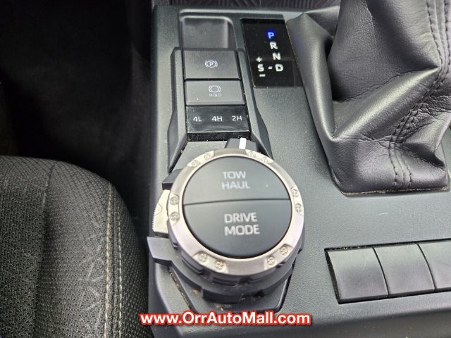 2025 Toyota 4Runner SR5 - Photo 24