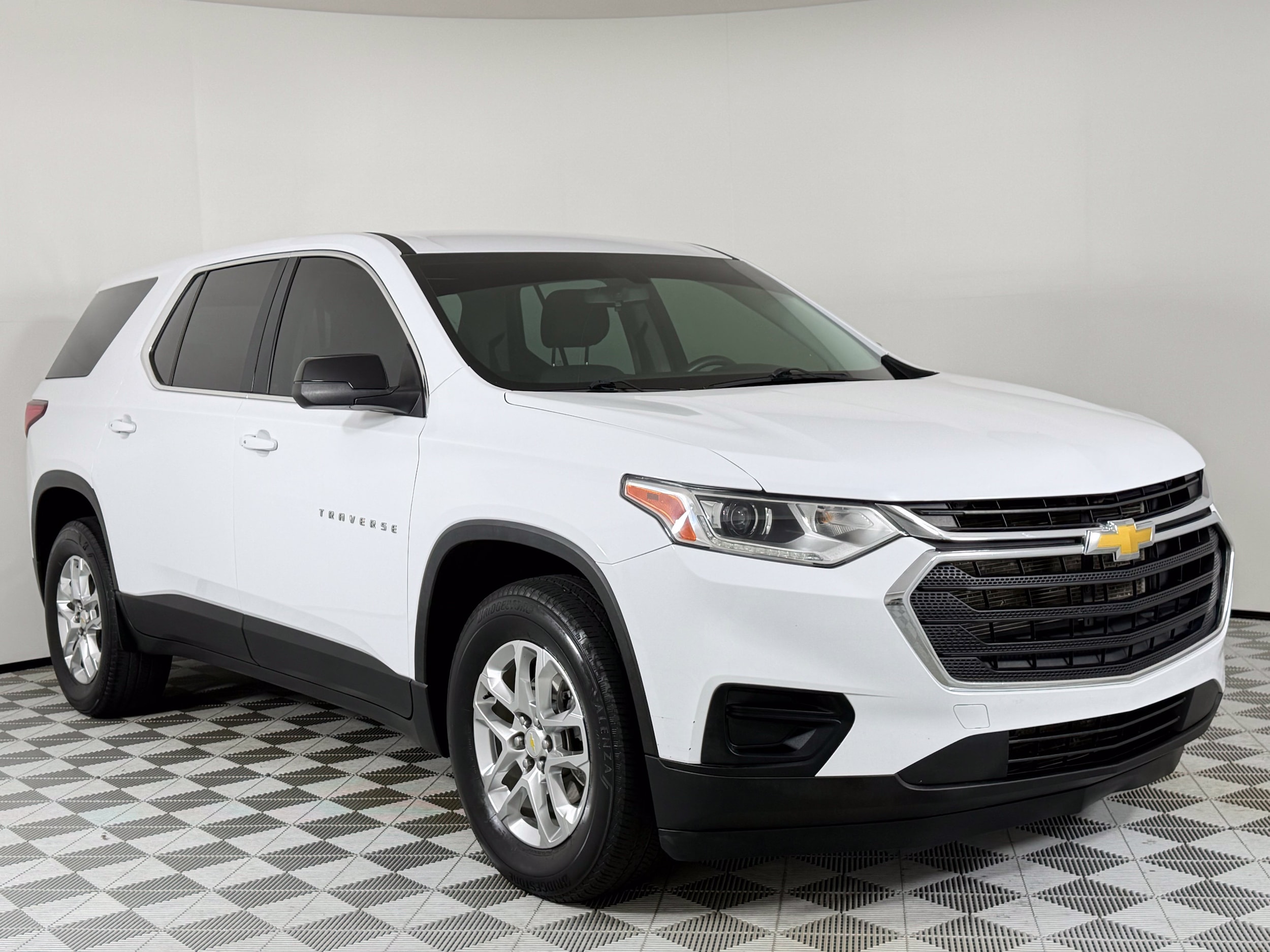 2021 Chevrolet Traverse LS