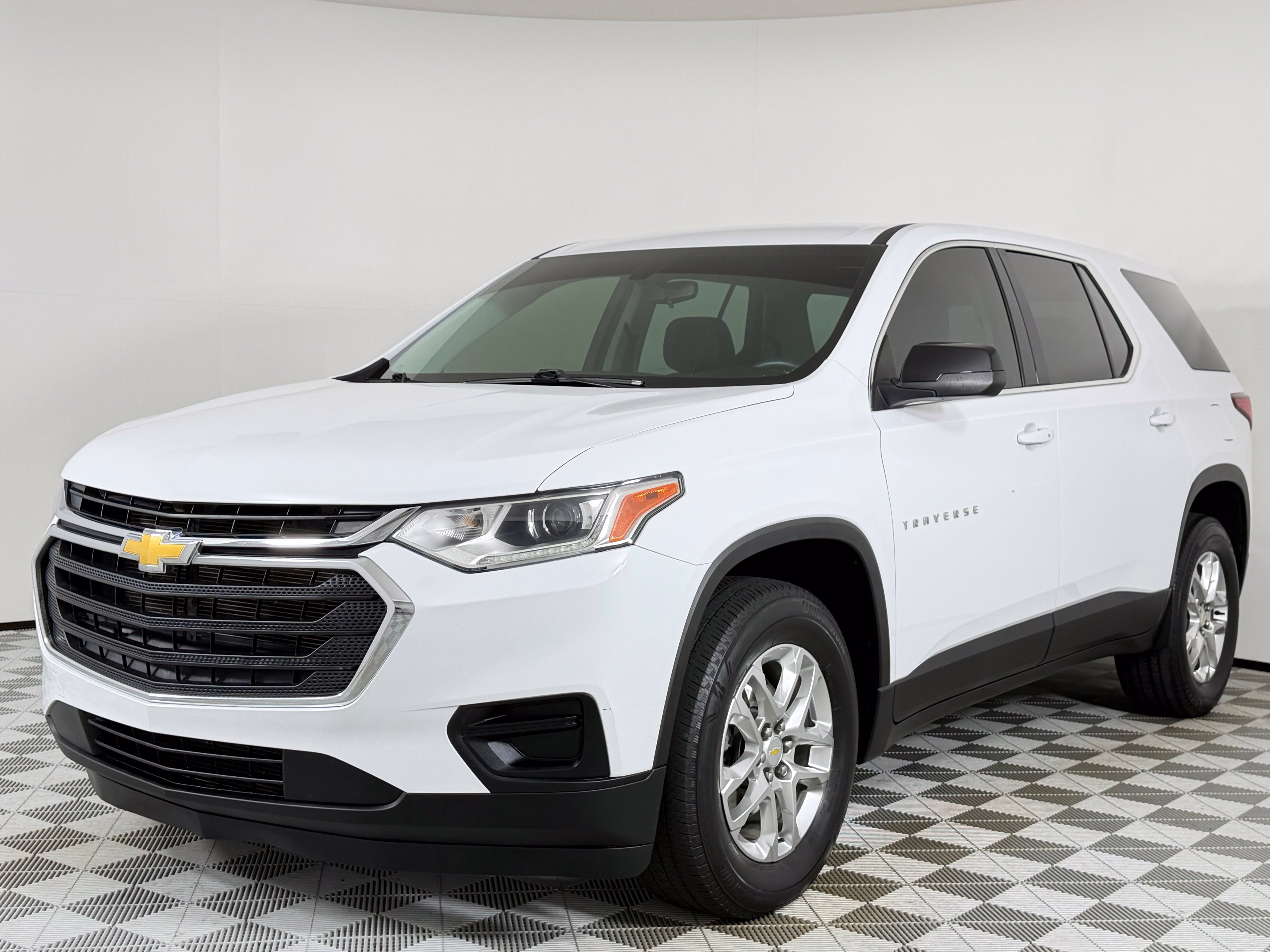 Used 2021 Chevrolet Traverse LS w/1LS SUV