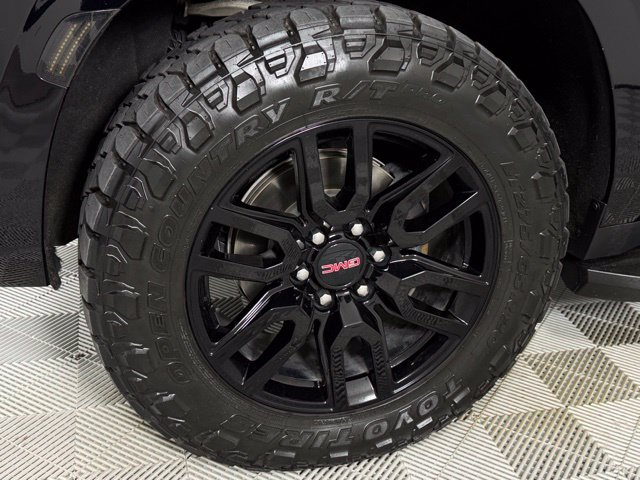 Used 2024 GMC Yukon AT4 SUV