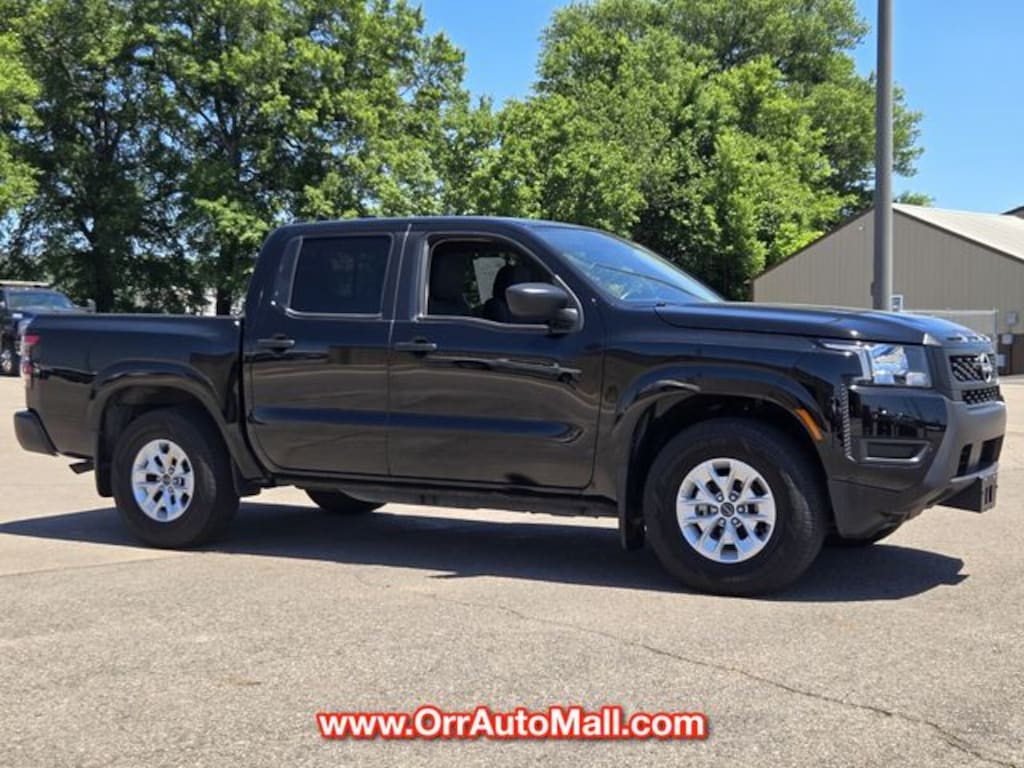 Used 2025 Nissan Frontier S Truck