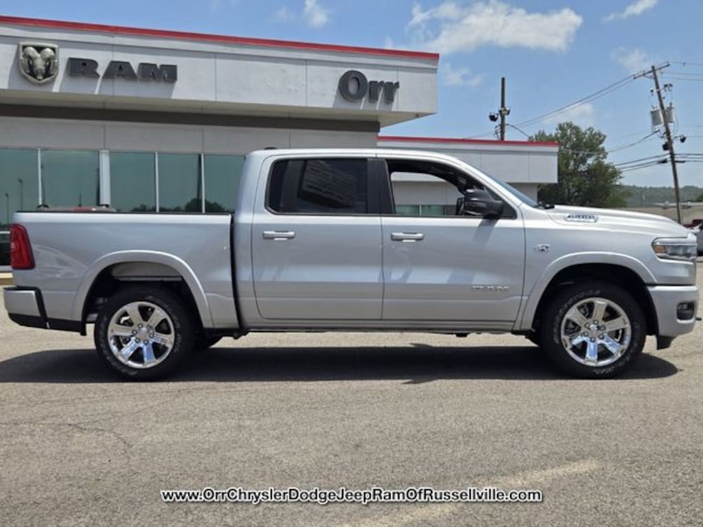 New 2026 Ram 1500 BIG HORN CREW CAB 4X4 5'7 BOX Pickup