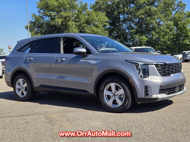 Used 2025 Kia Sorento LX SUV