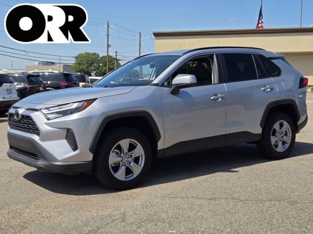Used 2025 Toyota RAV4 Hybrid XLE SUV
