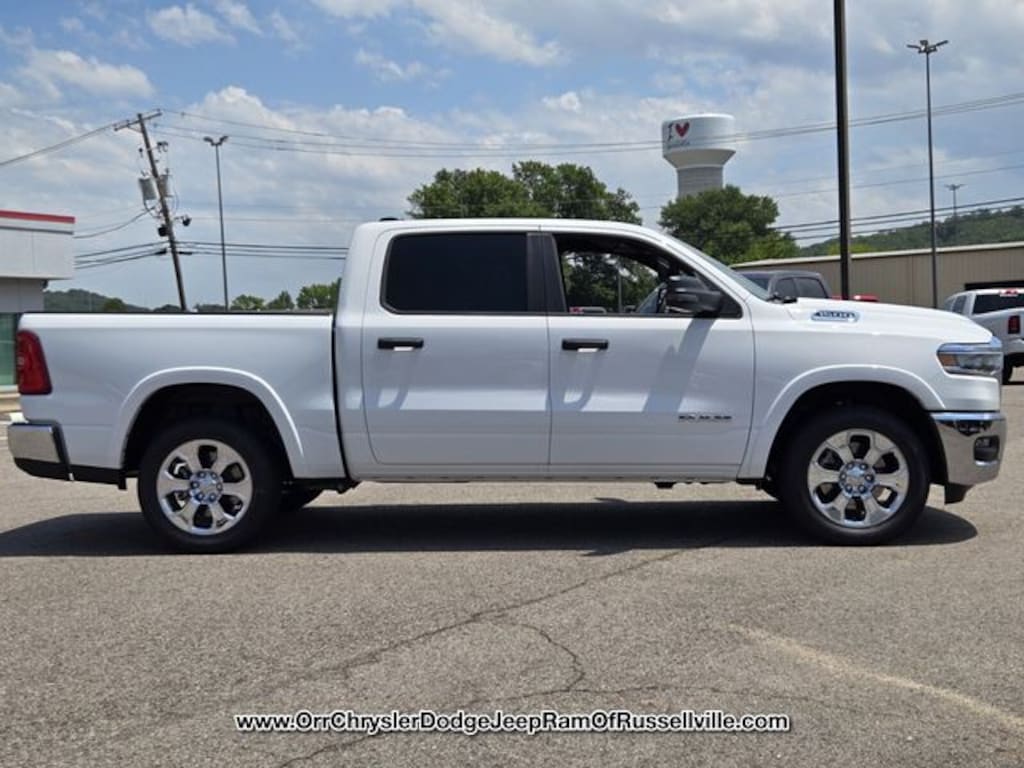 New 2026 Ram 1500 BIG HORN CREW CAB 4X4 5'7 BOX Pickup