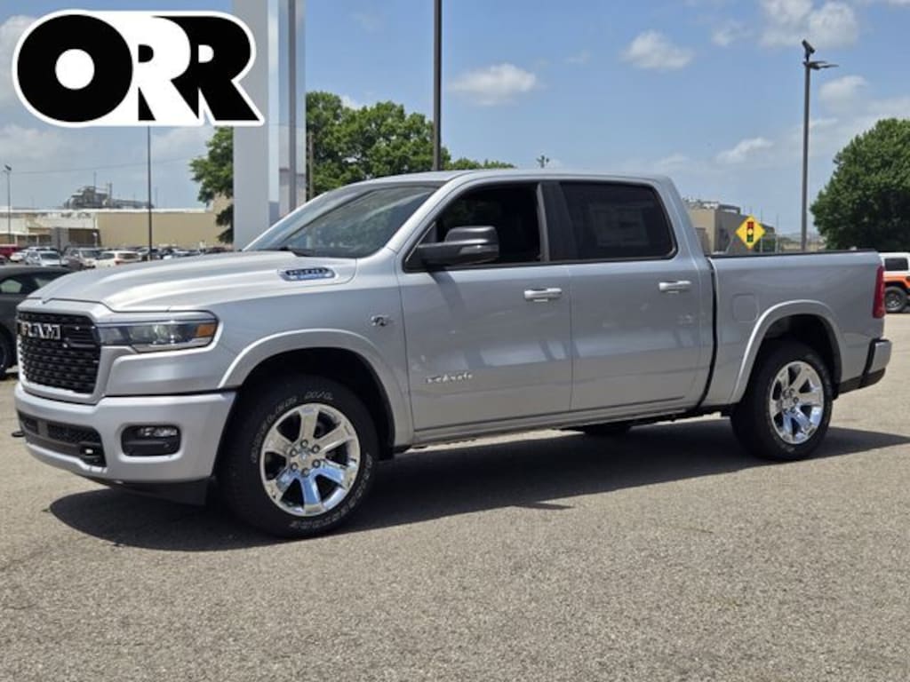 New 2026 Ram 1500 BIG HORN CREW CAB 4X4 5'7 BOX Pickup