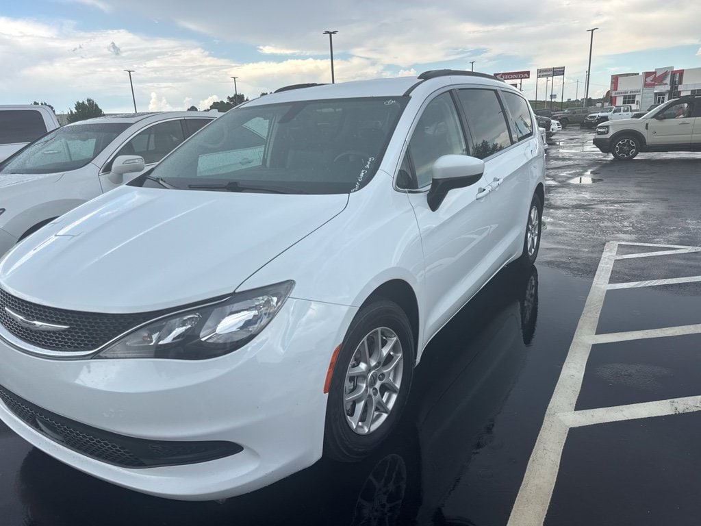 2021 Chrysler Voyager LXI