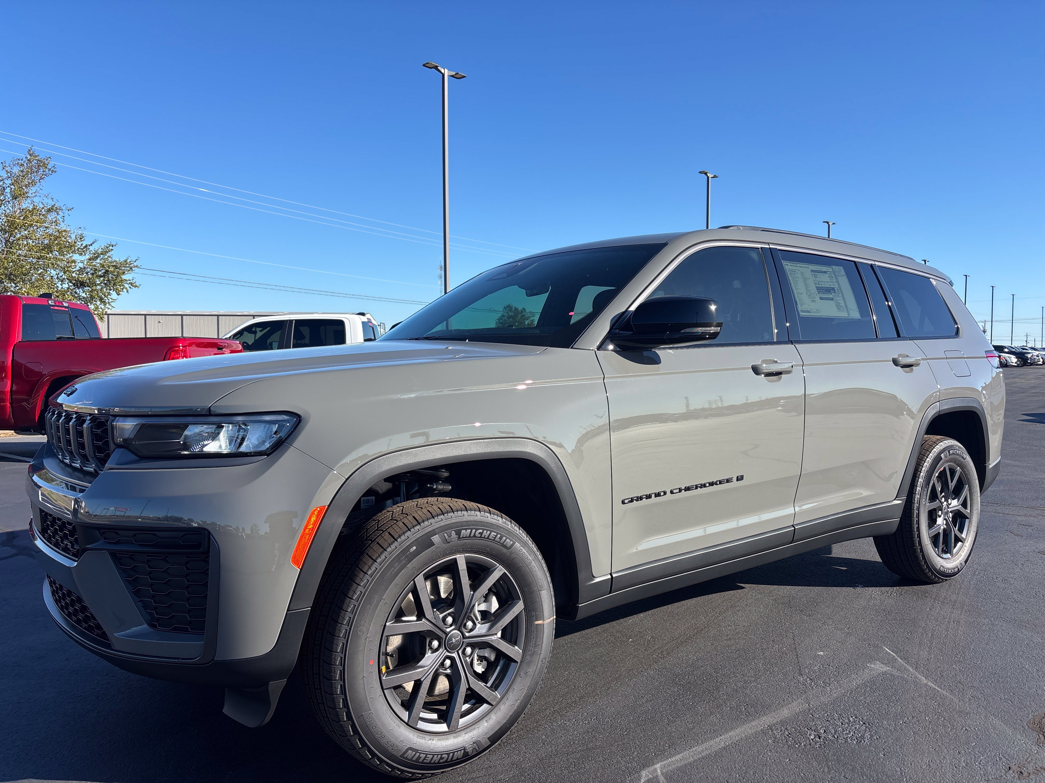 New 2027 Jeep Grand Cherokee L LAREDO ALTITUDE 4X4 Sport Utility
