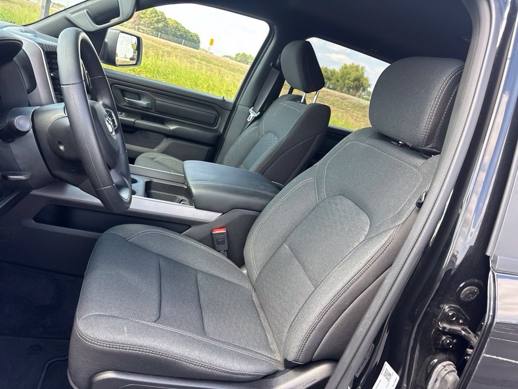 2026 RAM 1500 Express - Photo 17