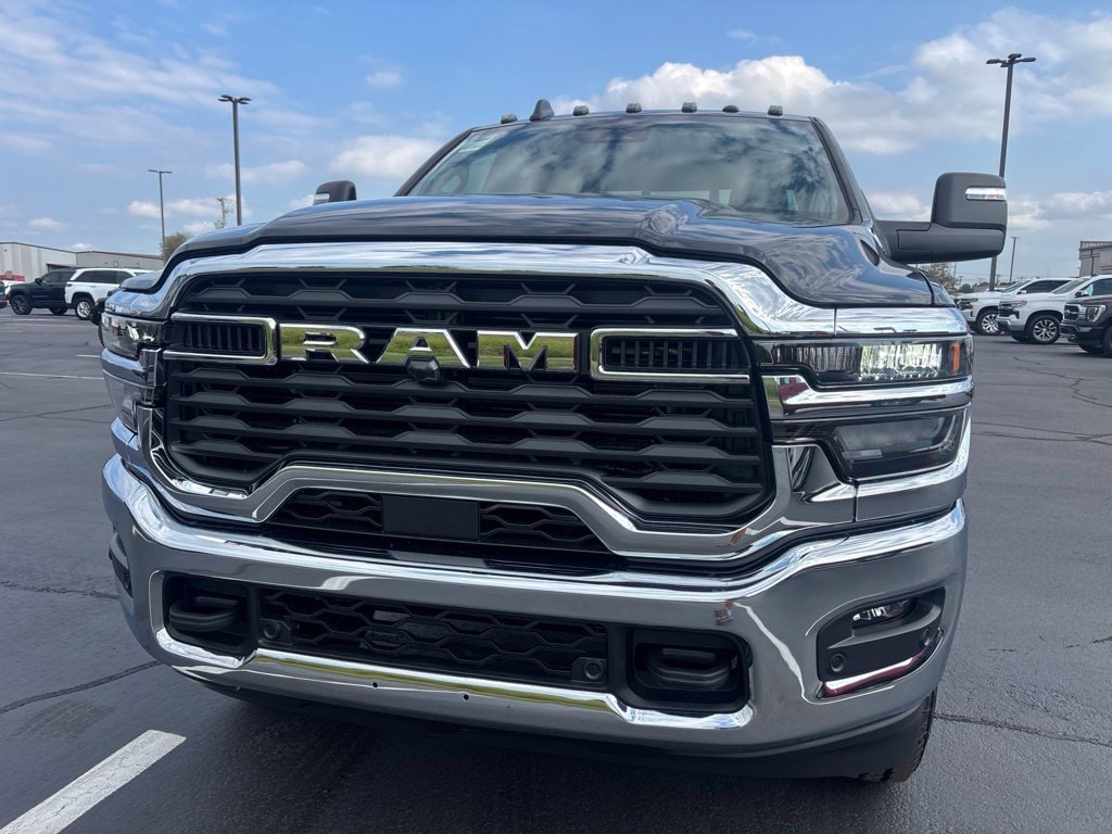 New 2027 Ram 2500 TRADESMAN CREW CAB 4X4 6'4 BOX Pickup