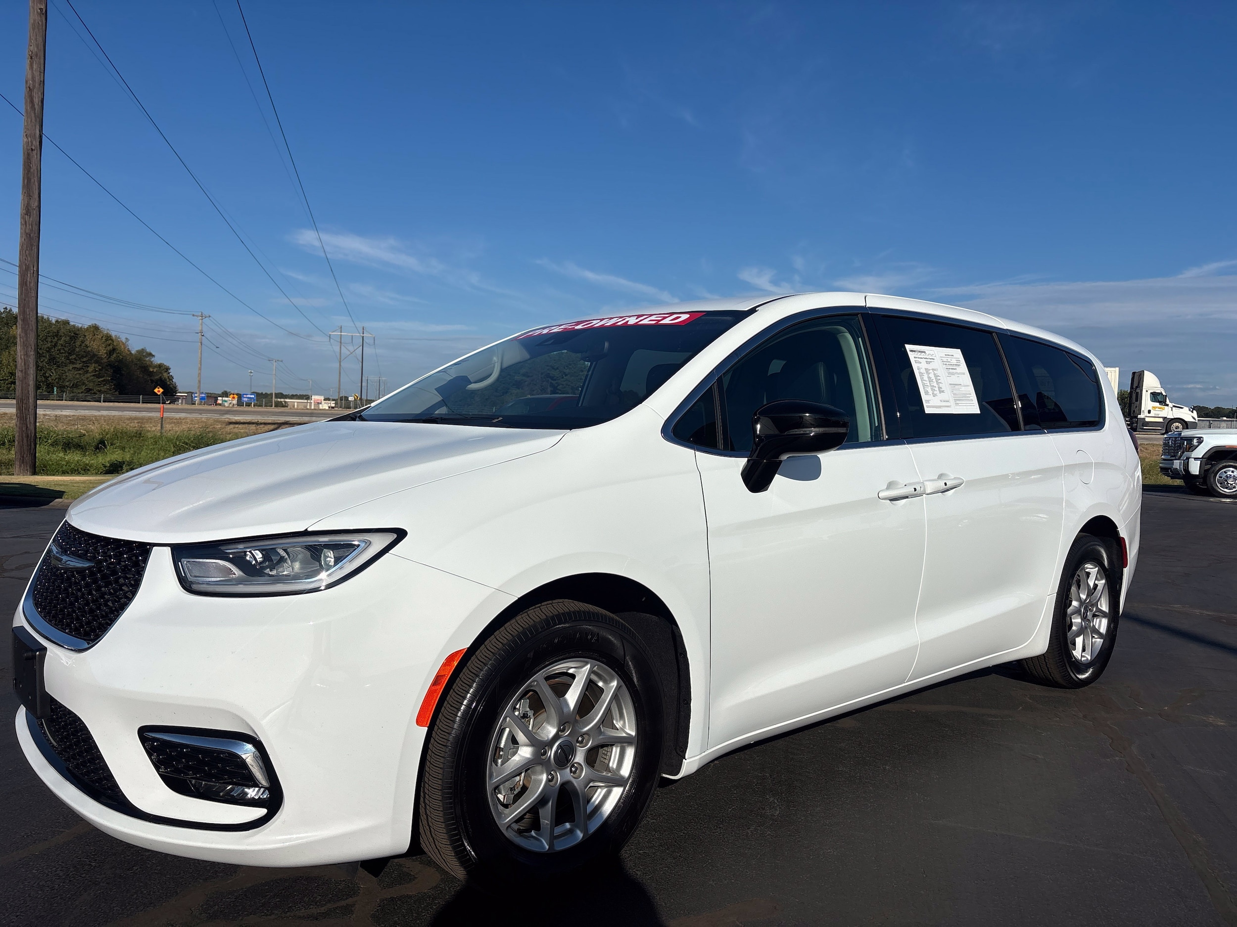 2024 Chrysler Pacifica Touring L