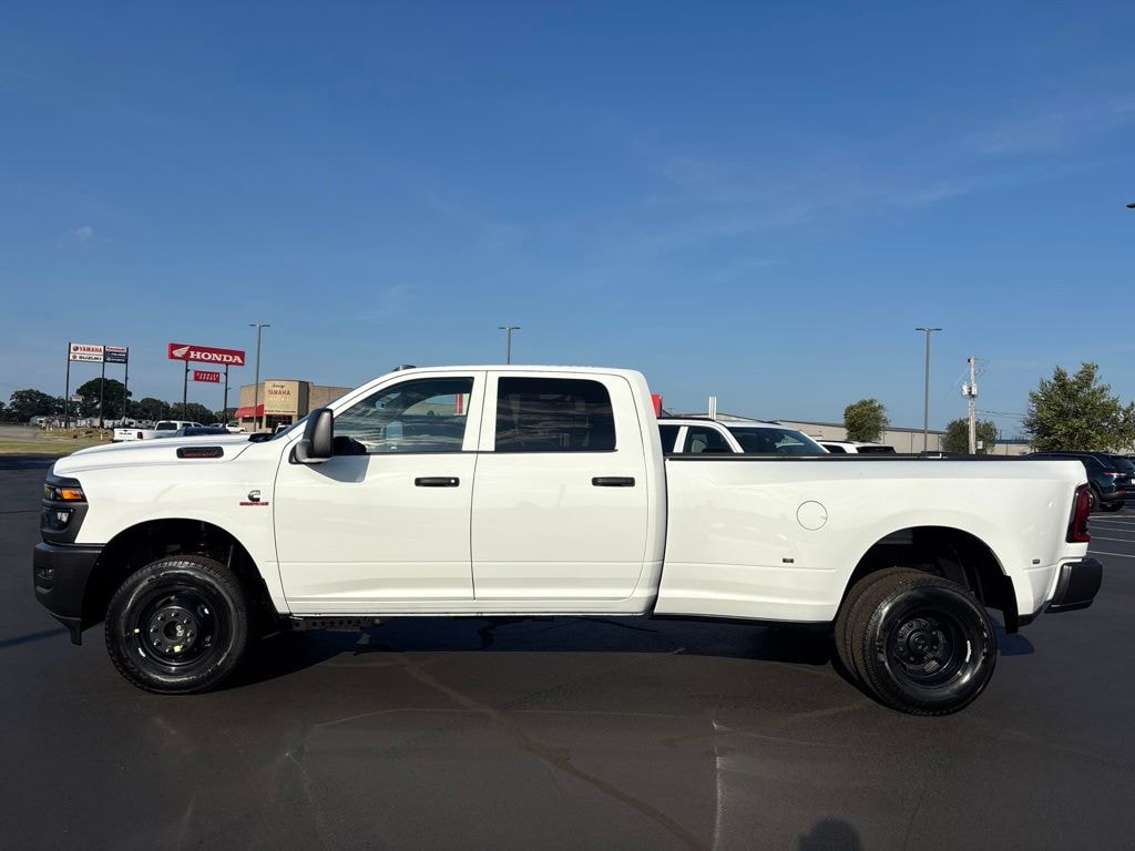 New 2026 Ram 3500 TRADESMAN CREW CAB 4X4 8' BOX Pickup