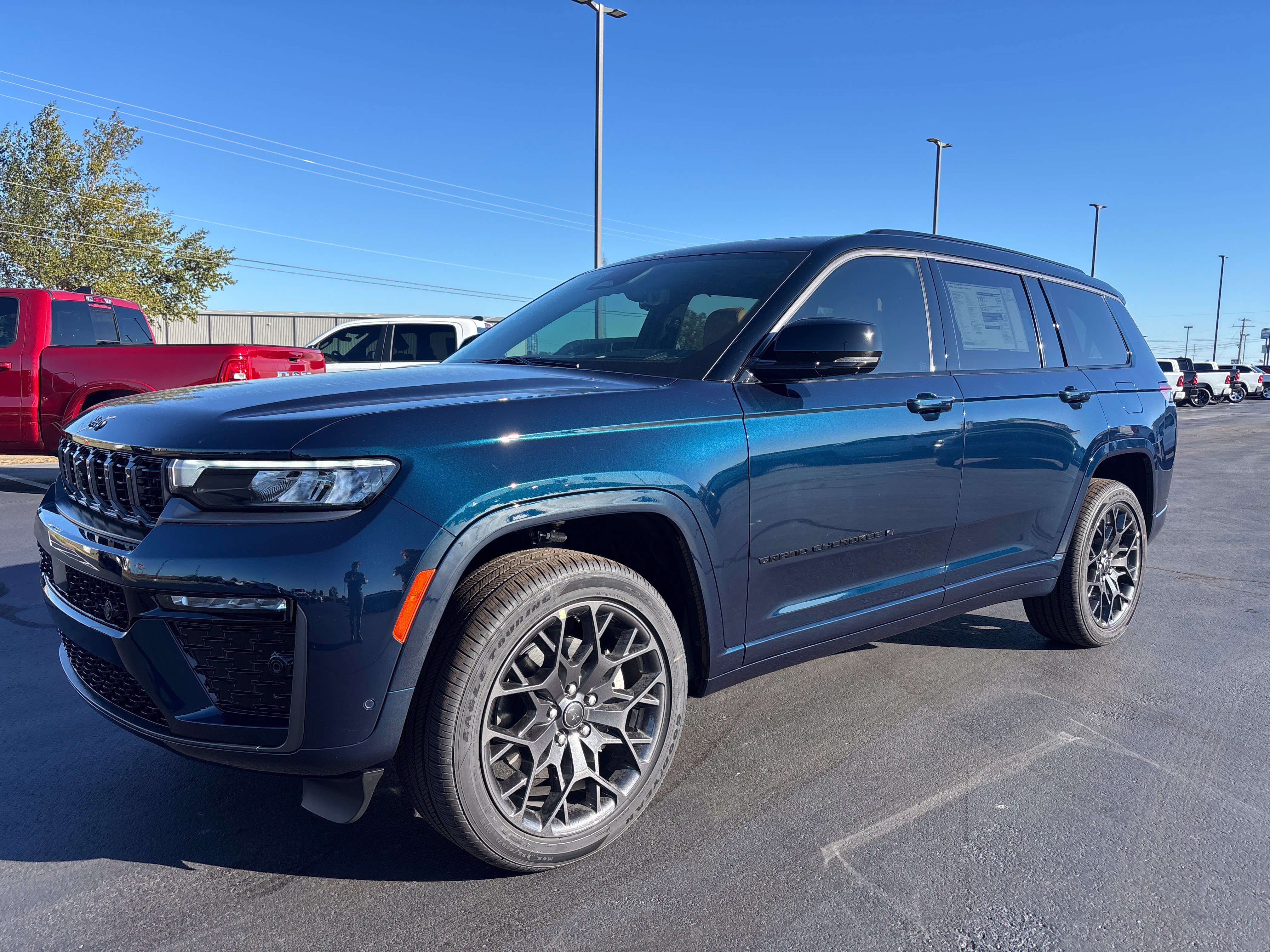 2027 Jeep Grand Cherokee L SUMMIT 4X4 Sport Utility