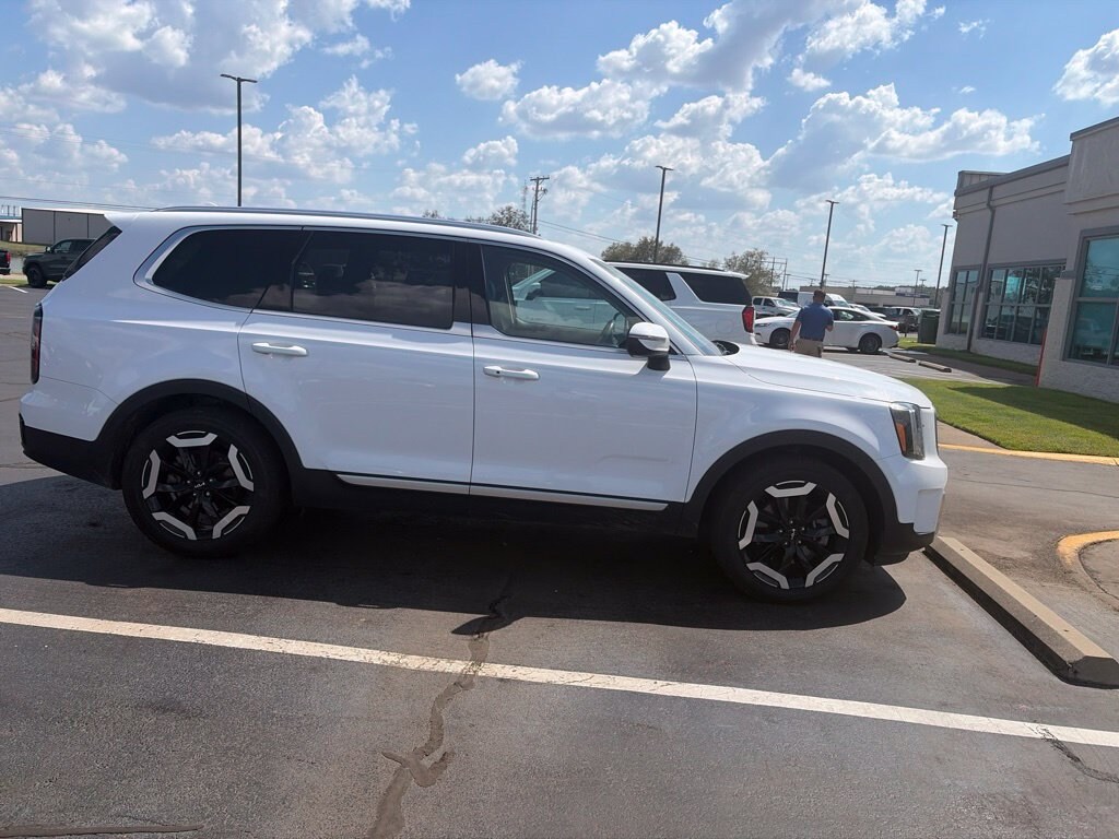 Used 2023 Kia Telluride EX SUV