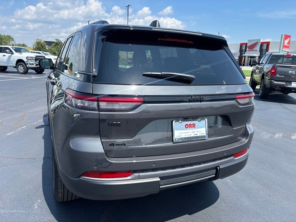 New 2026 Jeep Grand Cherokee LAREDO ALTITUDE 4X4 Sport Utility