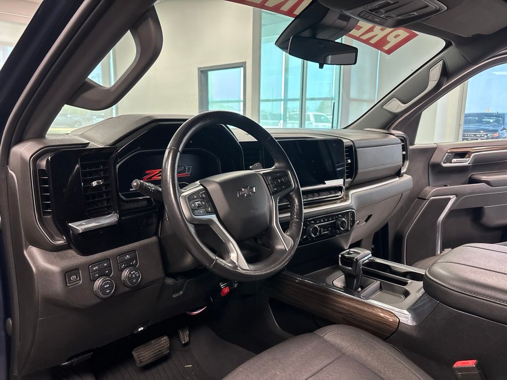 2023 Chevrolet Silverado 1500 RST - Photo 14