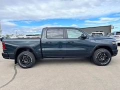 2026 Ram 1500 EXPRESS CREW CAB 4X4 5'7 BOX Pickup
