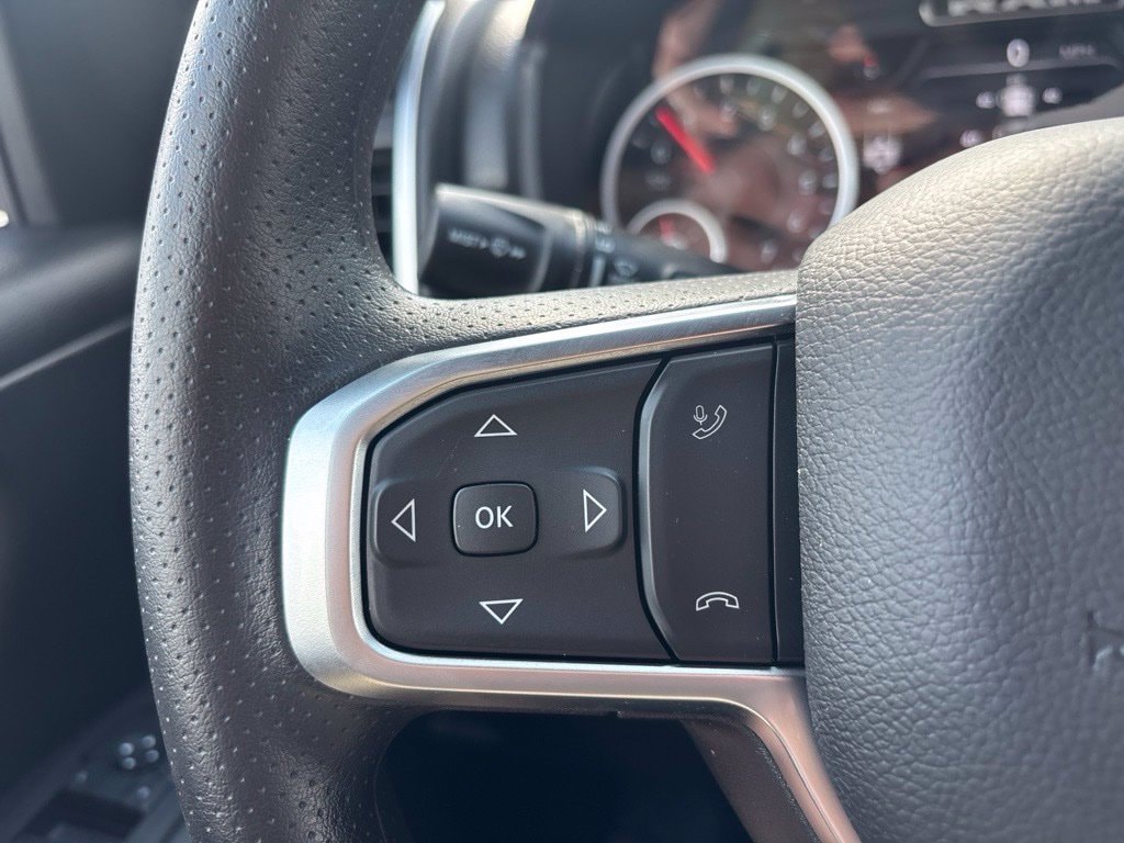 2026 RAM 1500 Express - Photo 9