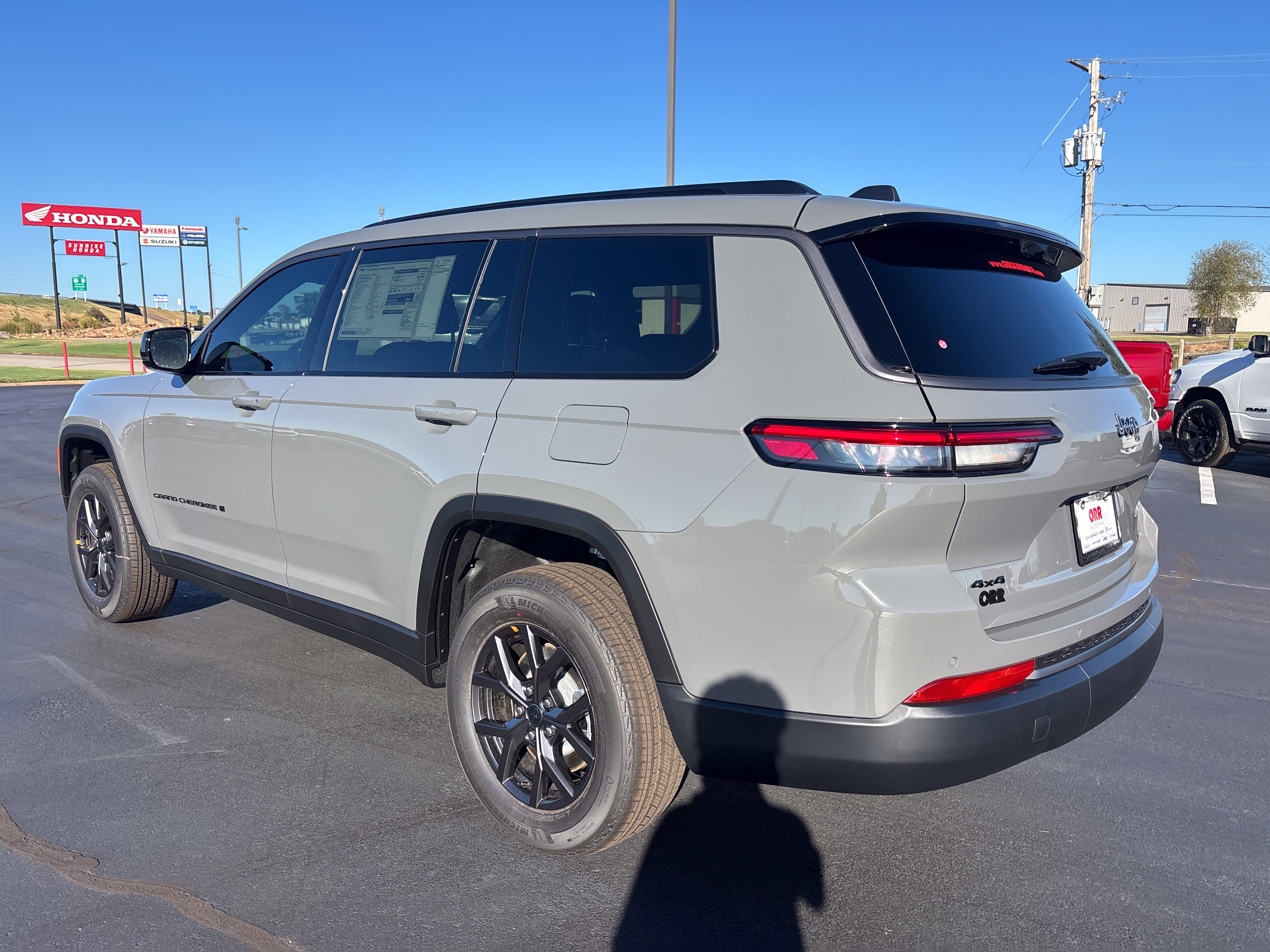 New 2027 Jeep Grand Cherokee L LAREDO ALTITUDE 4X4 Sport Utility
